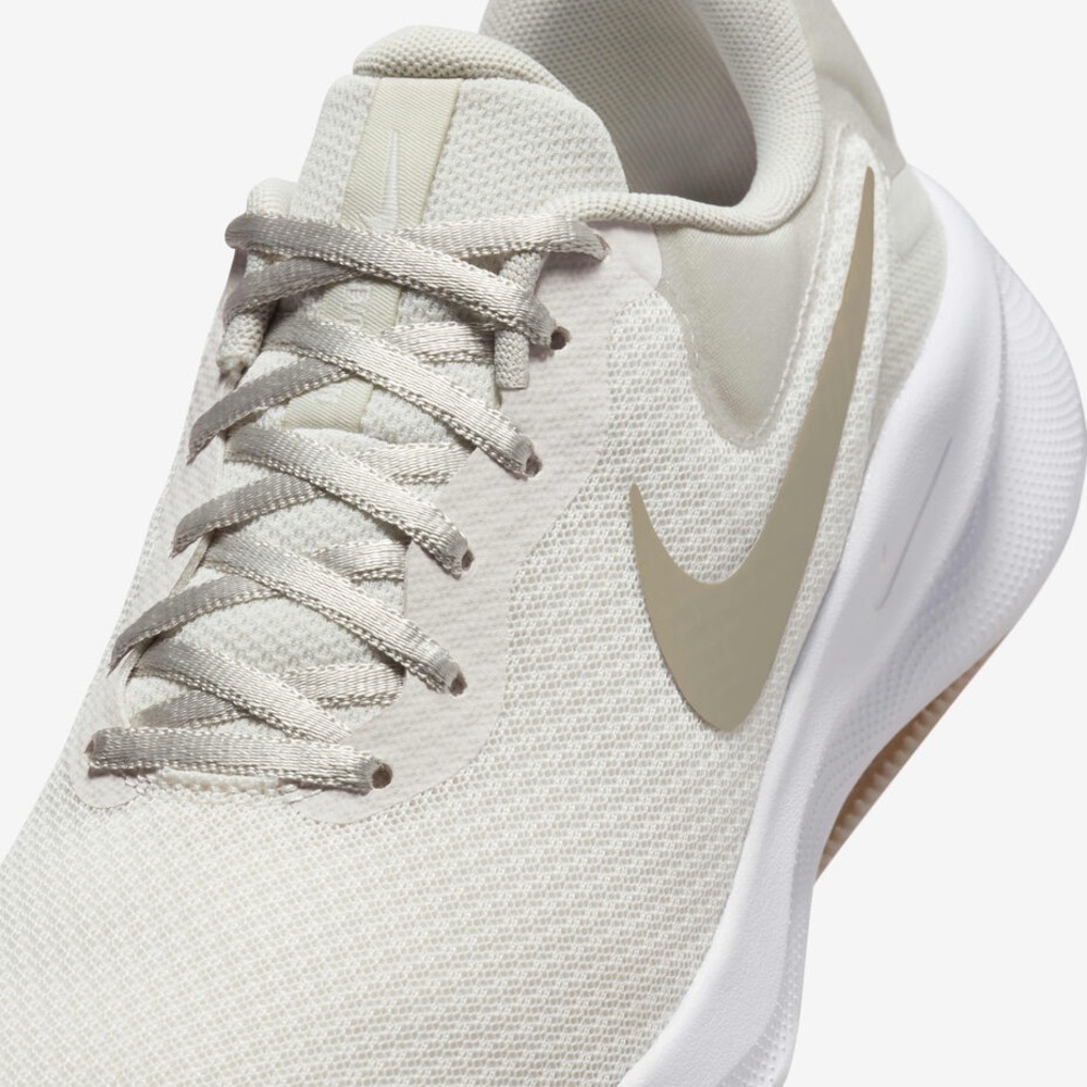 Nike Women's Cream and Gold Sneakers